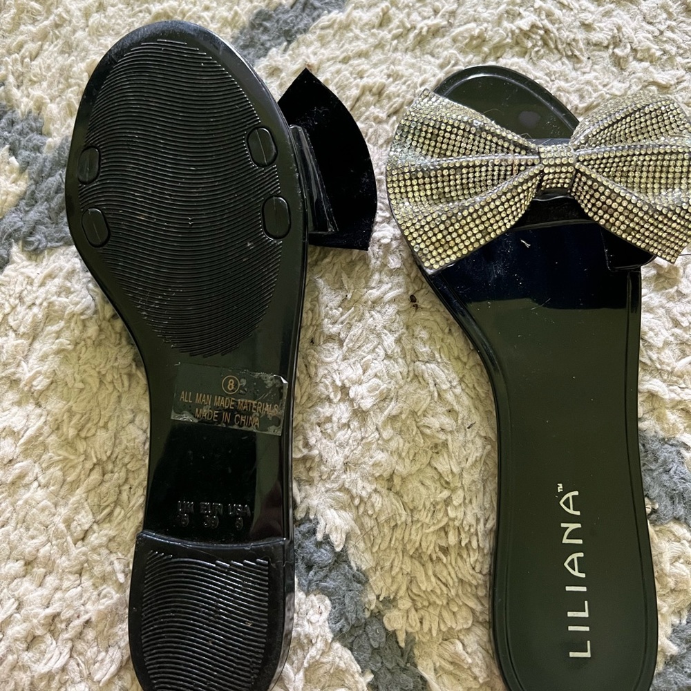 Black flat slides